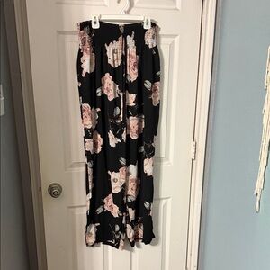 SHEIN Black Floral Smocked Waist Swim Coverup Skirt